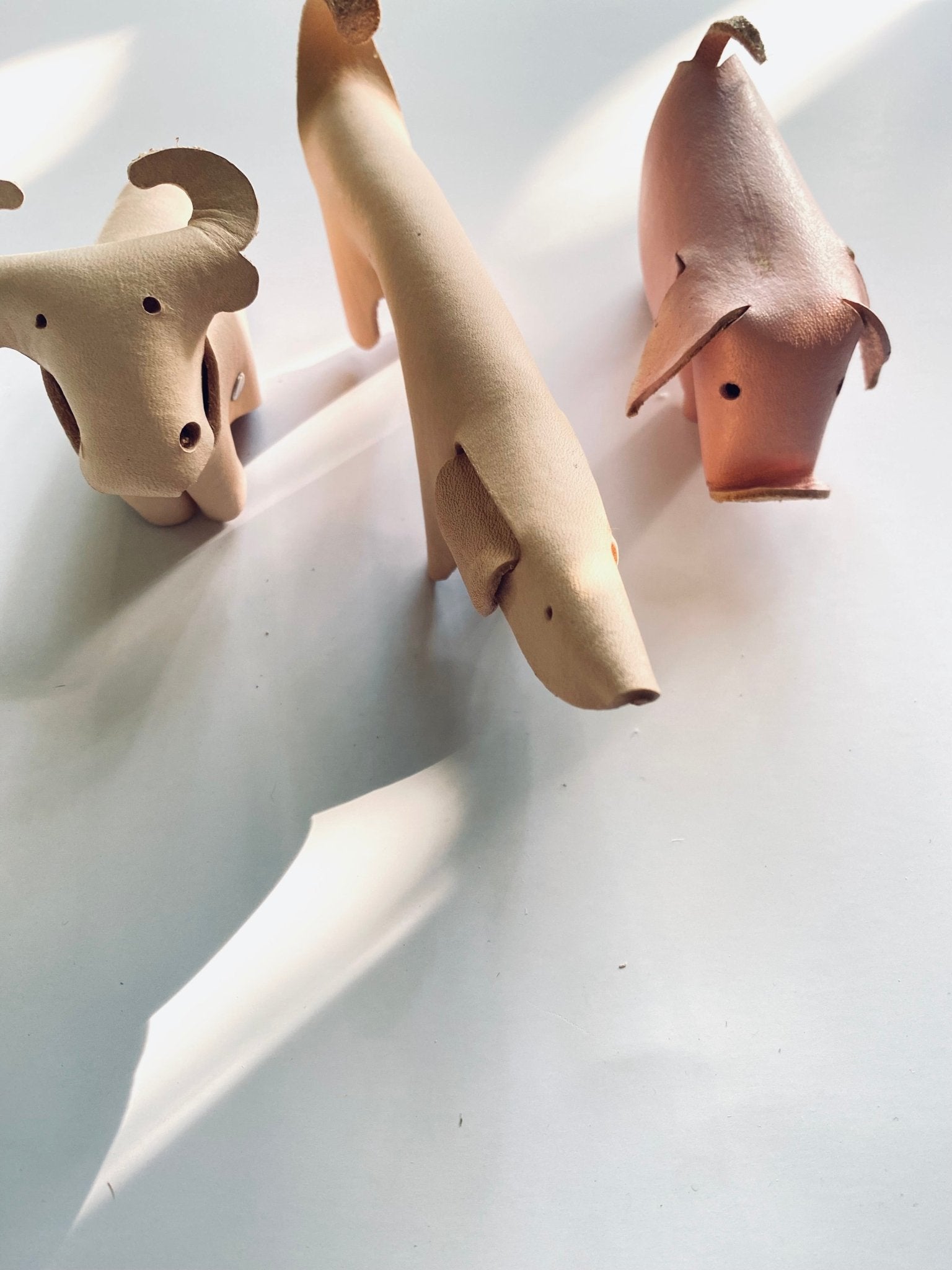 Mercado Minis – Leather Animal Keychains - La Tabla