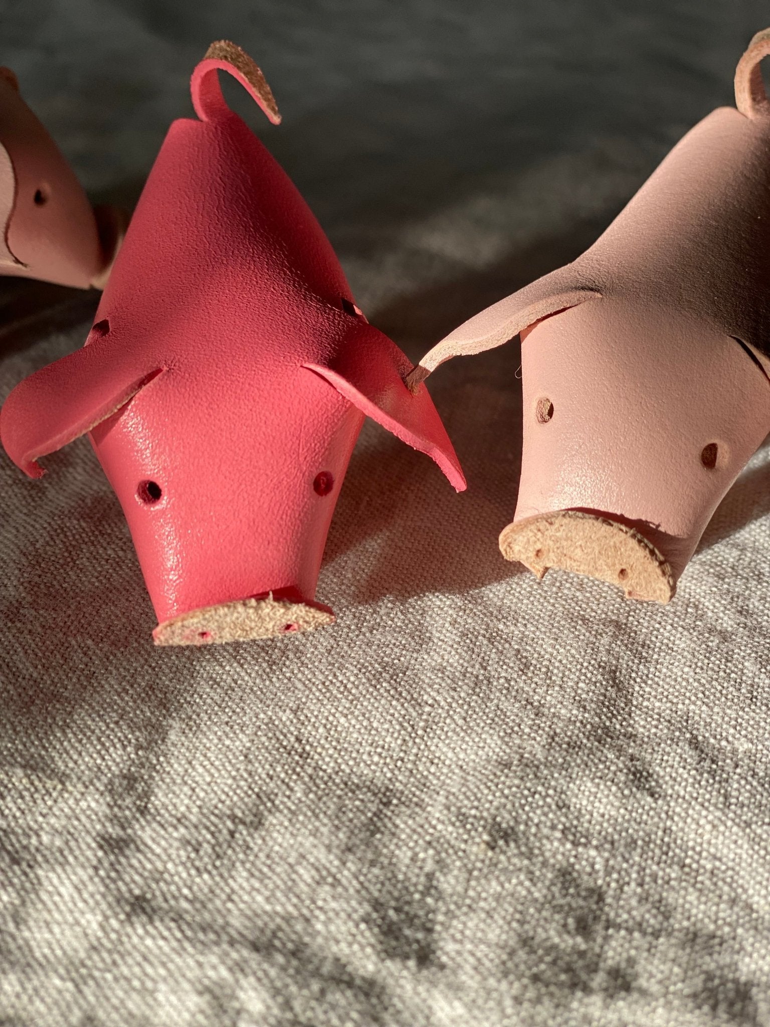 Mercado Minis – Leather Animal Keychains - La Tabla