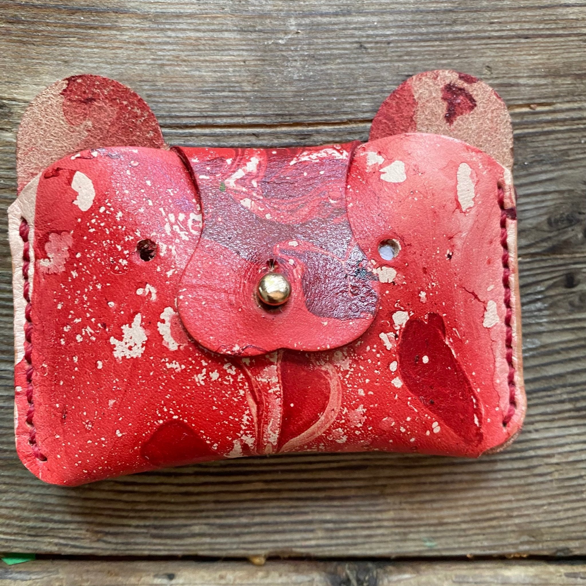 Veg-Tan Bear Wallet – Leather Card Case - La Tabla